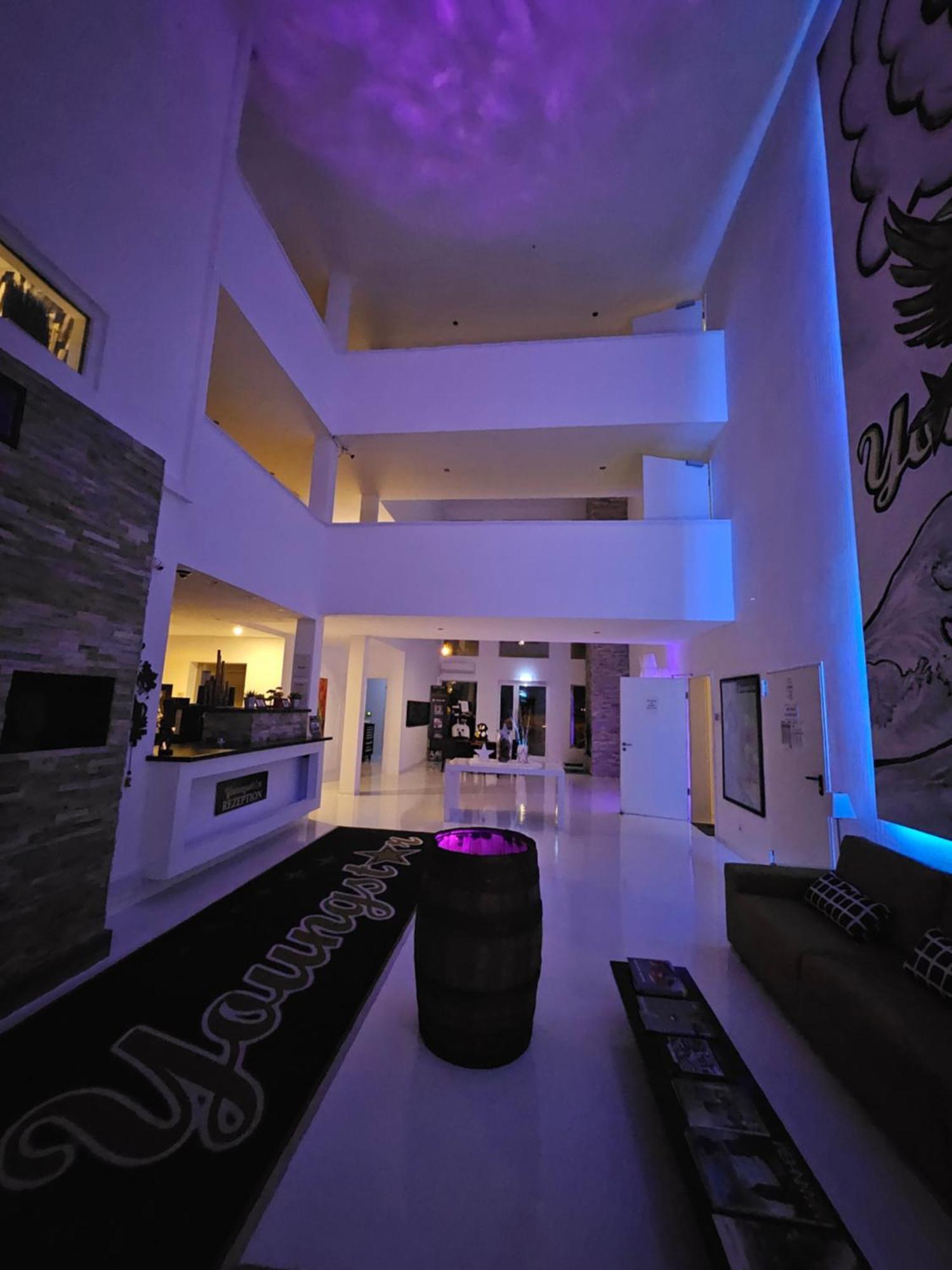 Designhotel Youngstar MHG Esterno foto